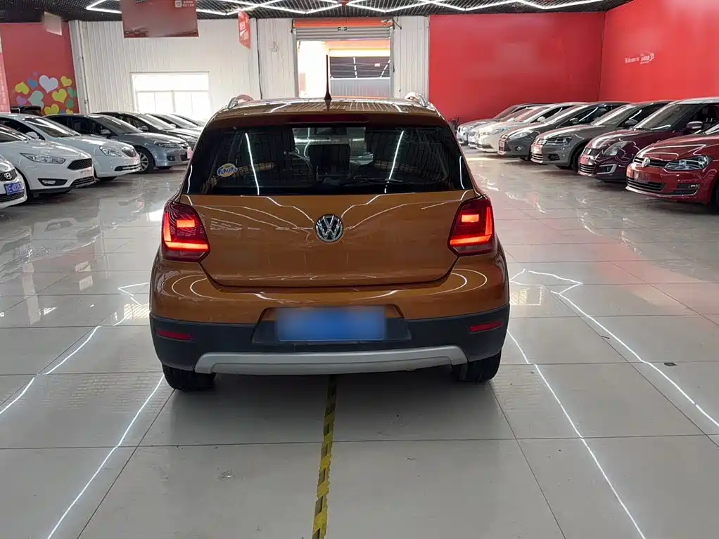 Volkswagen Polo — миниатюра 7