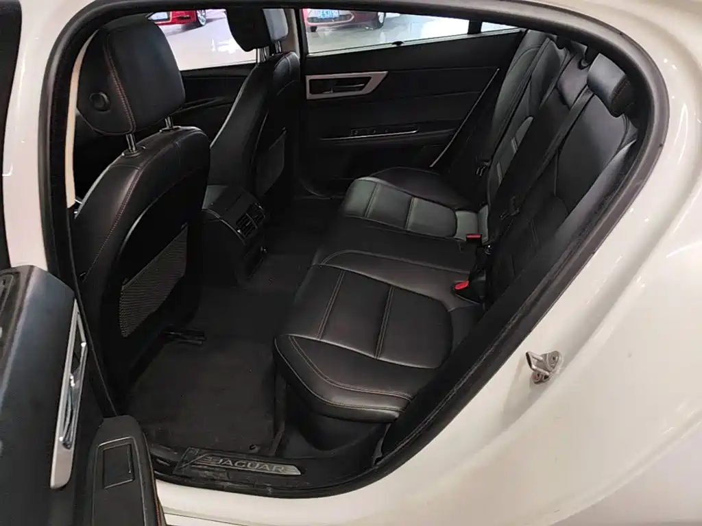 Jaguar XEL — миниатюра 17