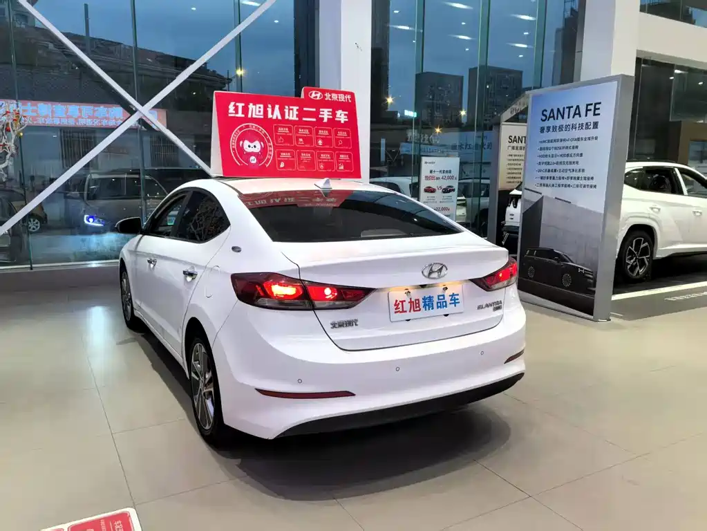 Hyundai Elantra — миниатюра 19