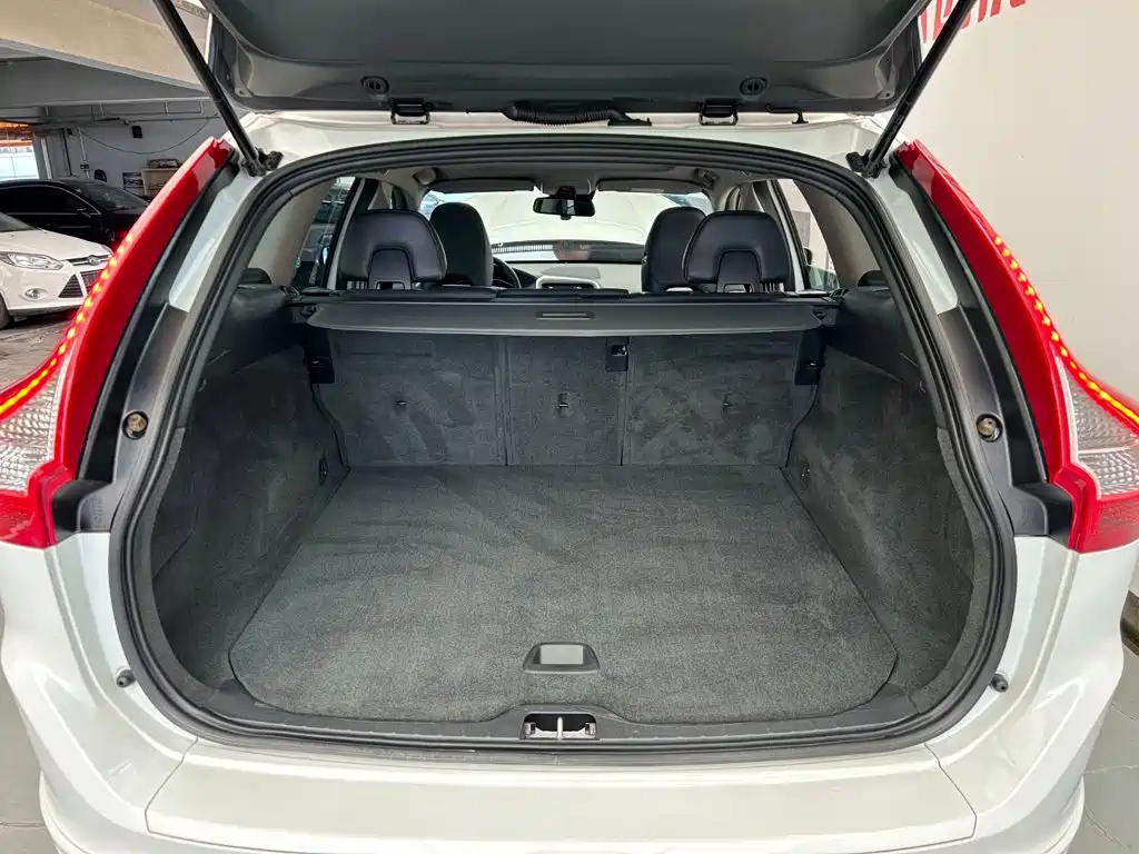 Volvo XC60 — миниатюра 18