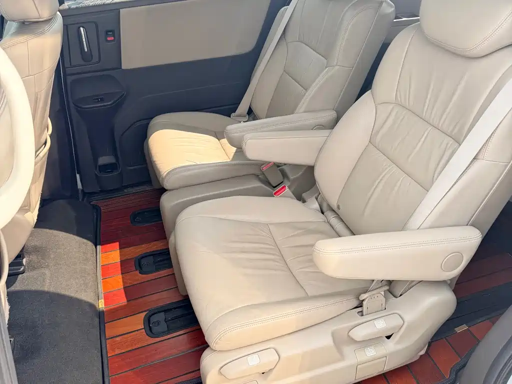 Honda Odyssey — миниатюра 14