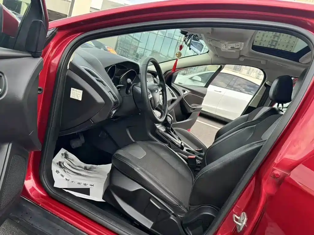 Ford Focus — миниатюра 12