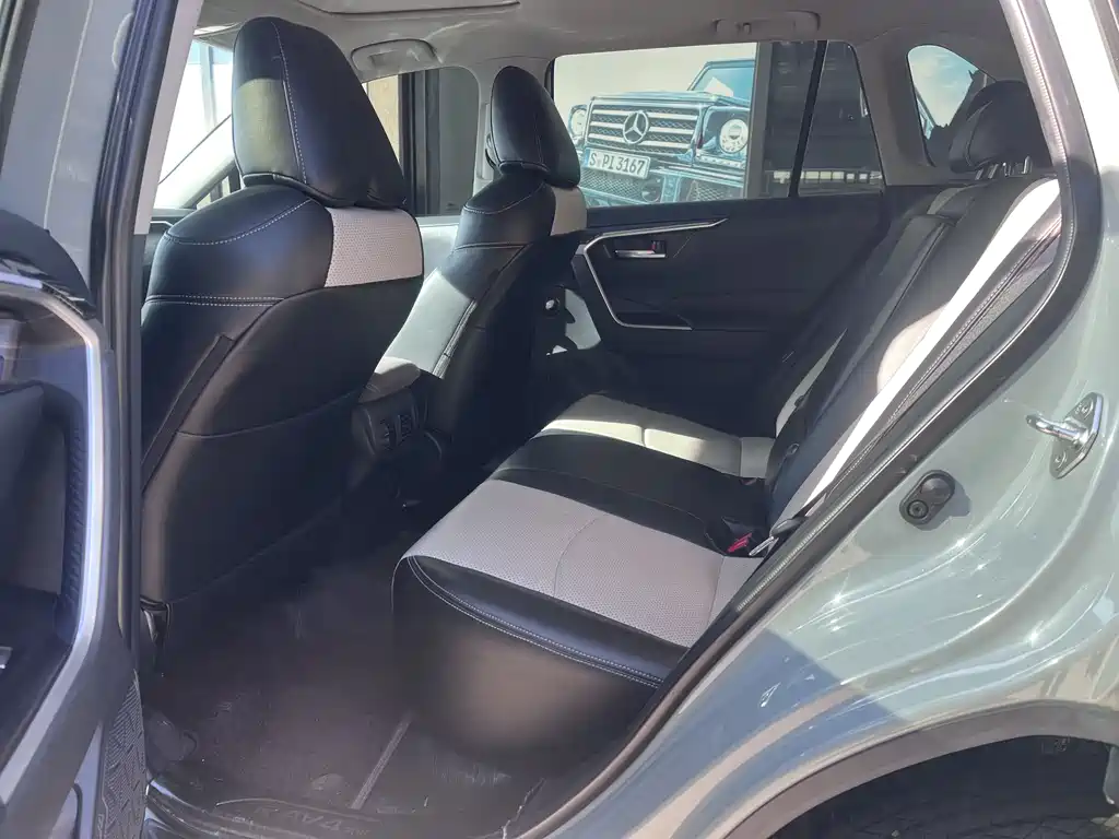 TOYOTA RAV4 RONGFANG