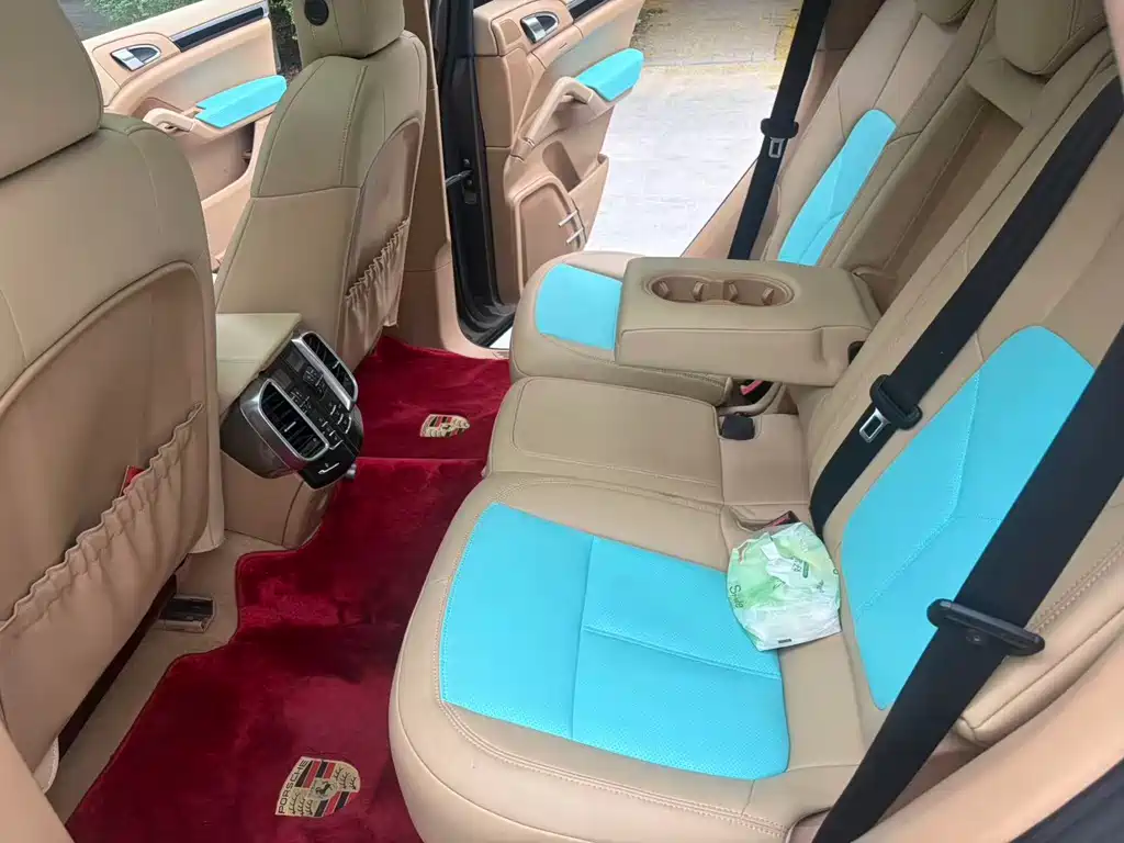 Porsche Cayenne — миниатюра 10