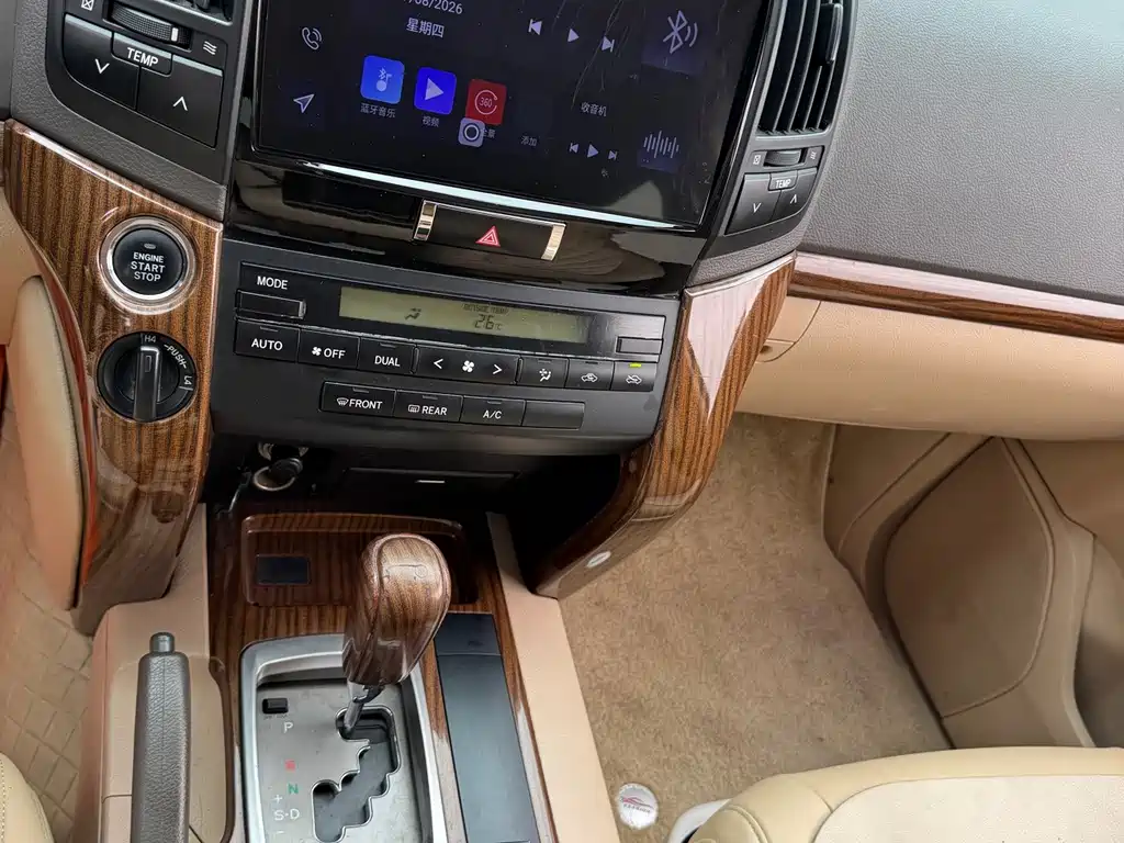 Toyota Land Cruiser — миниатюра 16