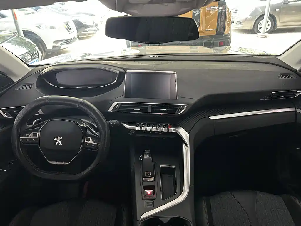 Peugeot 4008 — миниатюра 4