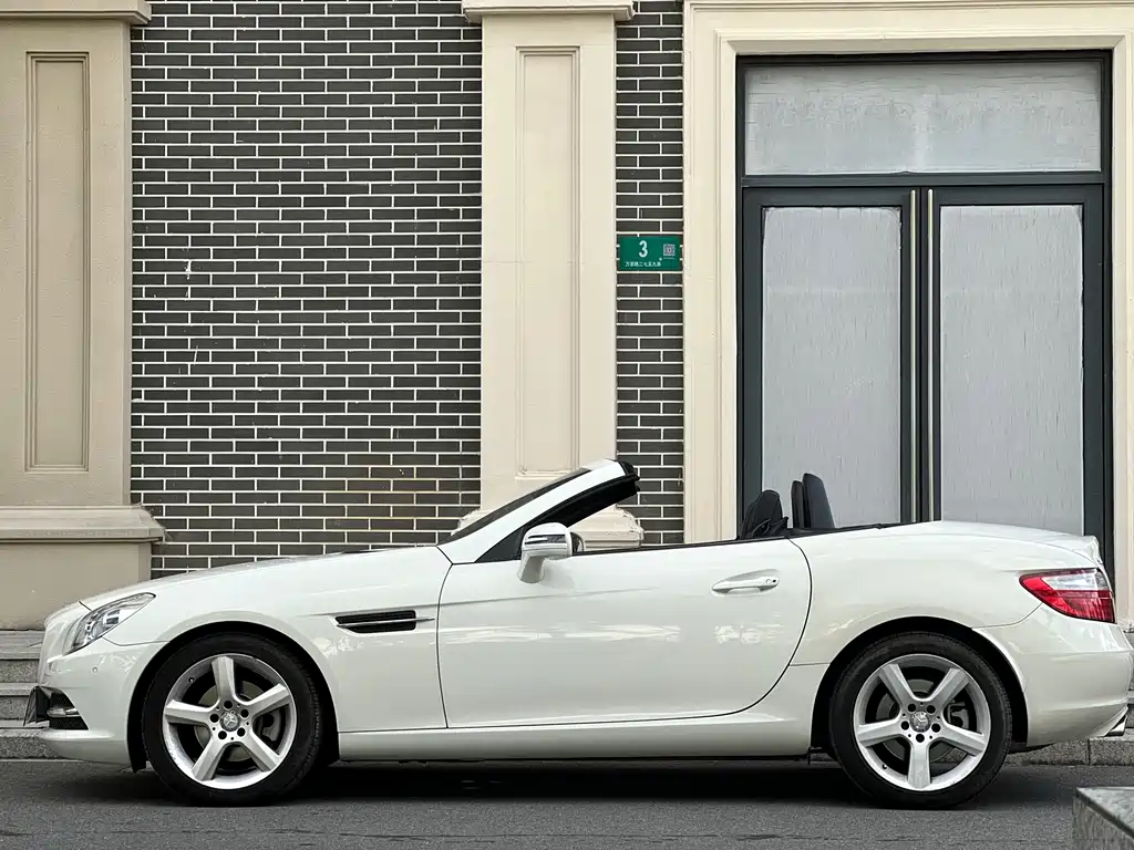 Mercedes-Benz SLK-Class — миниатюра 7