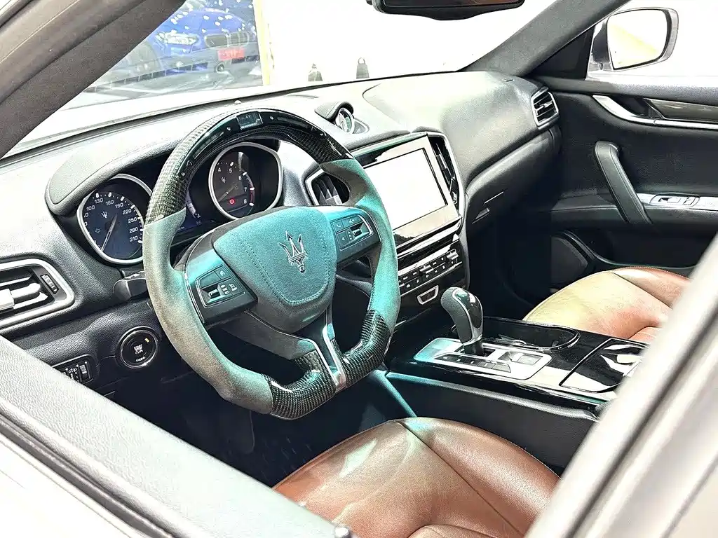 Maserati Ghibli — миниатюра 5