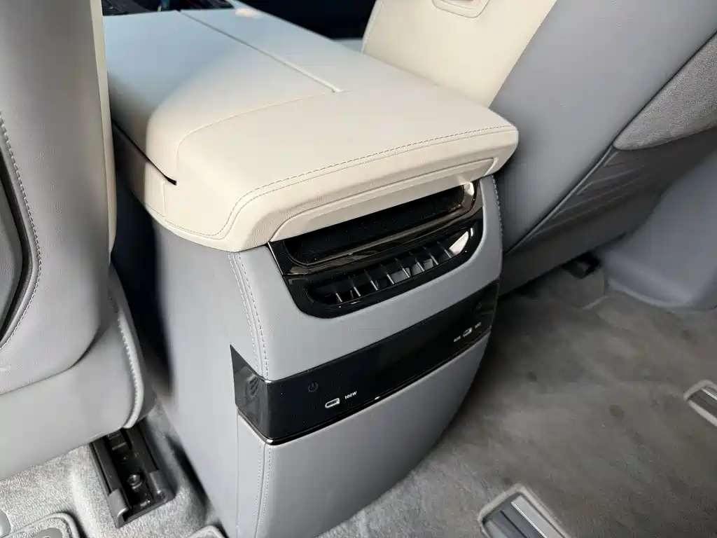 ZEEKR EXTREME KRYPTON 009