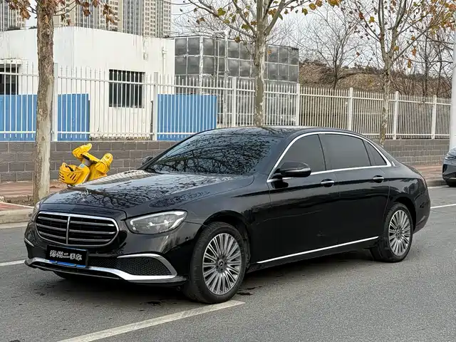 MERCEDES-BENZ E CLASS