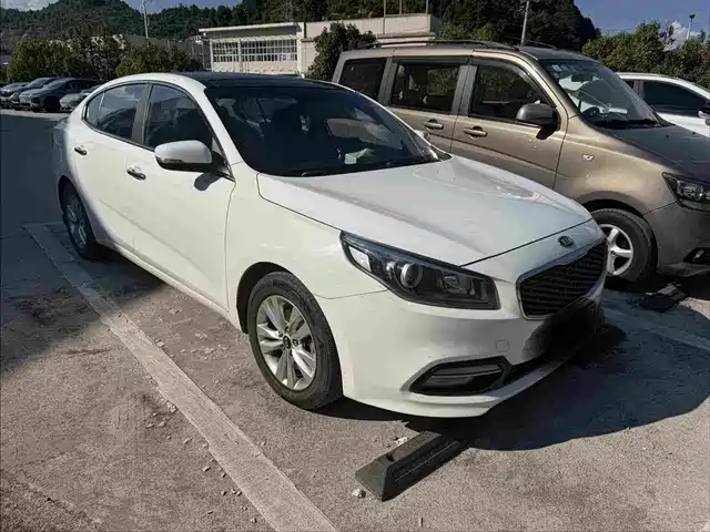 Kia K4