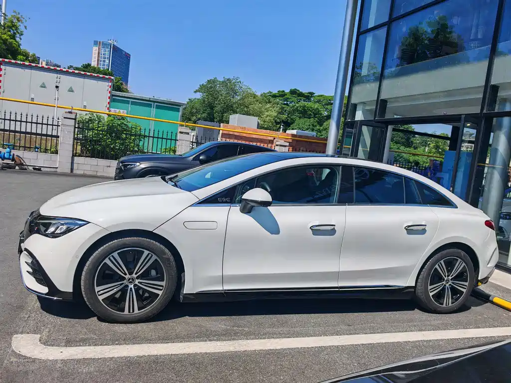 Mercedes-Benz EQE — миниатюра 3