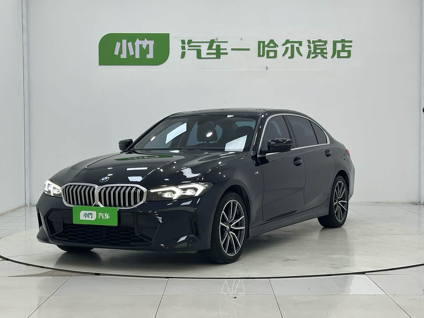 BMW 3 Series 2.0 л 2023 г. Чёрный, пробег 33000 км