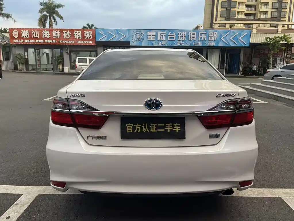 Toyota Camry — миниатюра 4