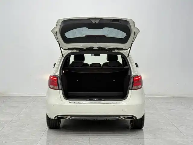 Mercedes-Benz B-Class — миниатюра 11