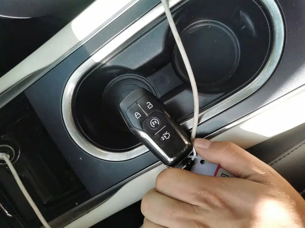Lincoln MKC — миниатюра 9