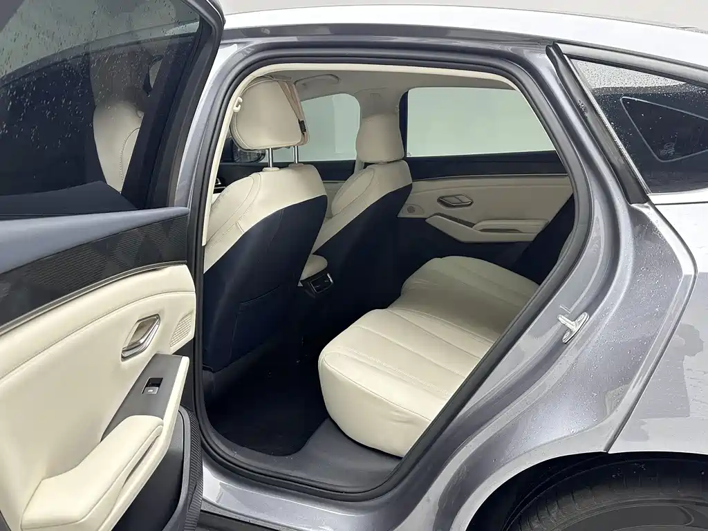 BYD Qin L — миниатюра 11