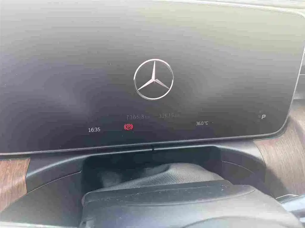 Mercedes-Benz C-Class — миниатюра 5