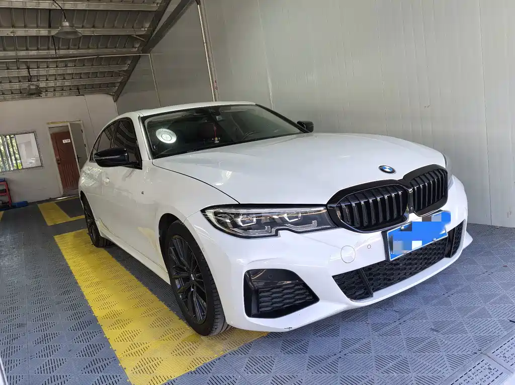 BMW 3 Series — миниатюра 3