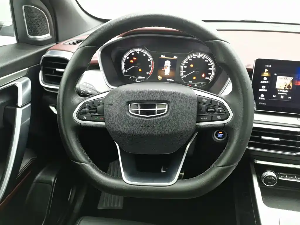 Geely Binyue — миниатюра 11