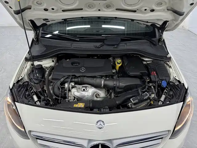 Mercedes-Benz B-Class — миниатюра 10