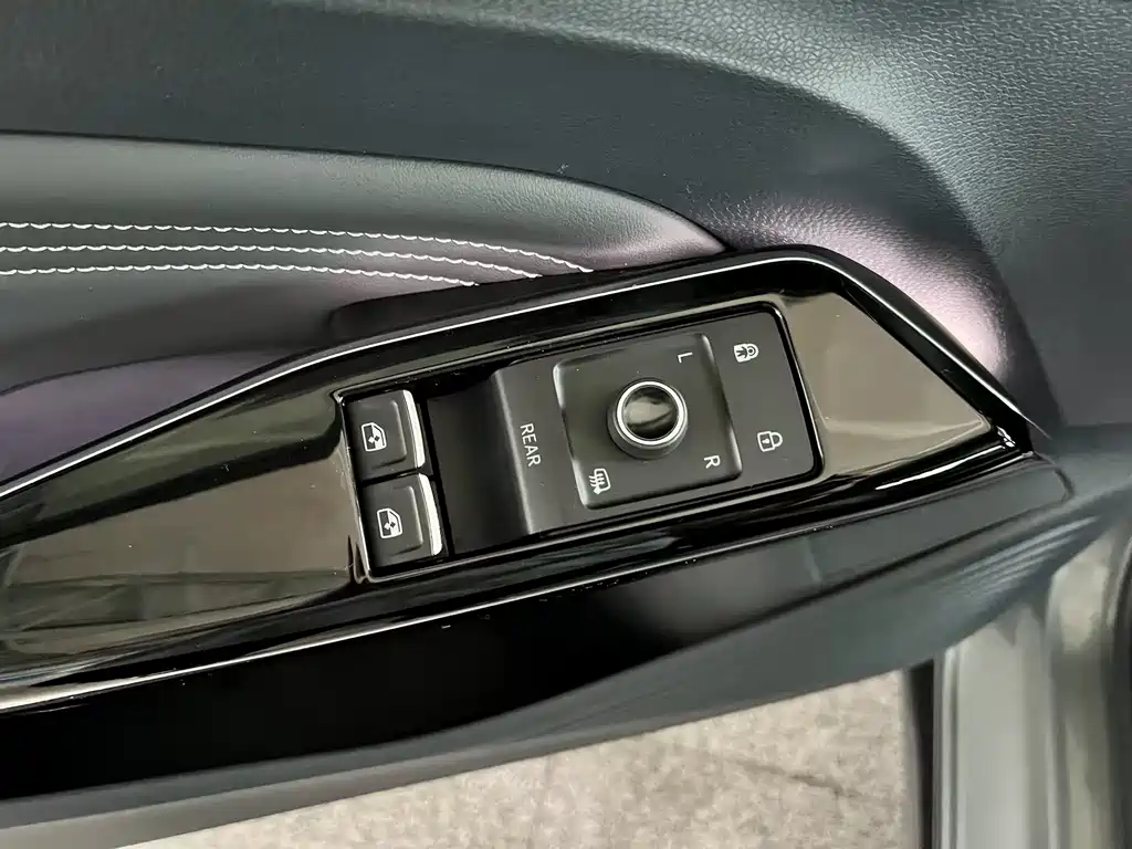 Volkswagen ID.4 Crozz — миниатюра 13