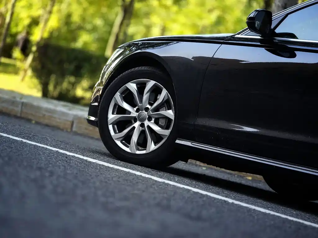Audi A6L — миниатюра 6