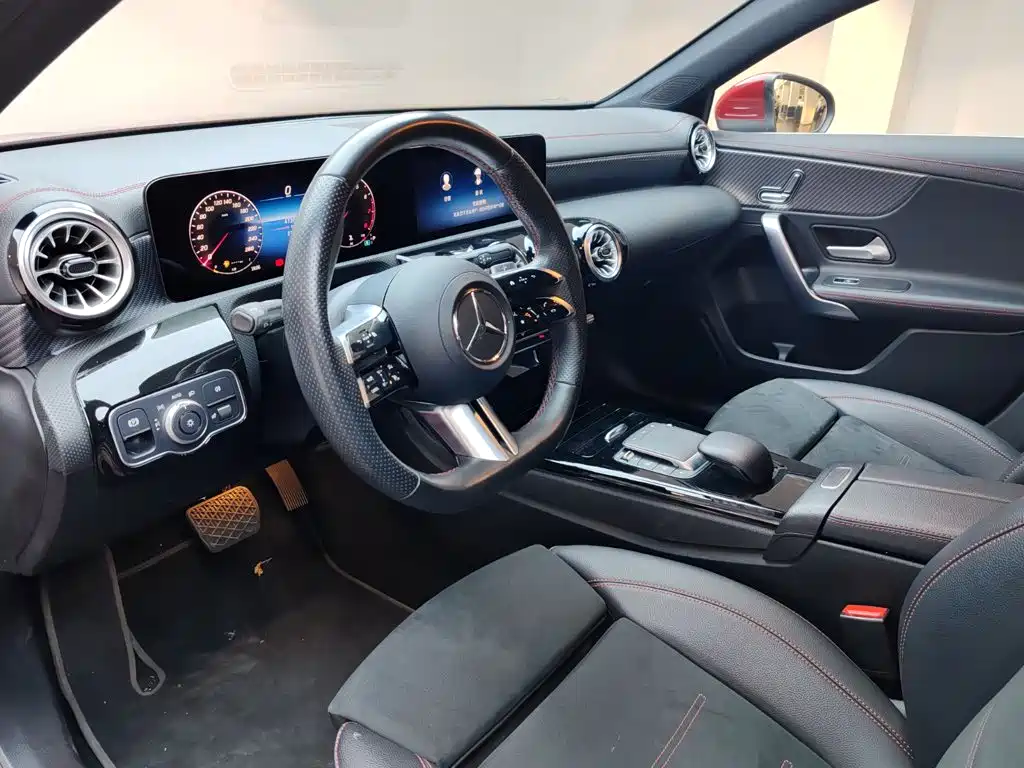 Mercedes-Benz A-Class — миниатюра 10