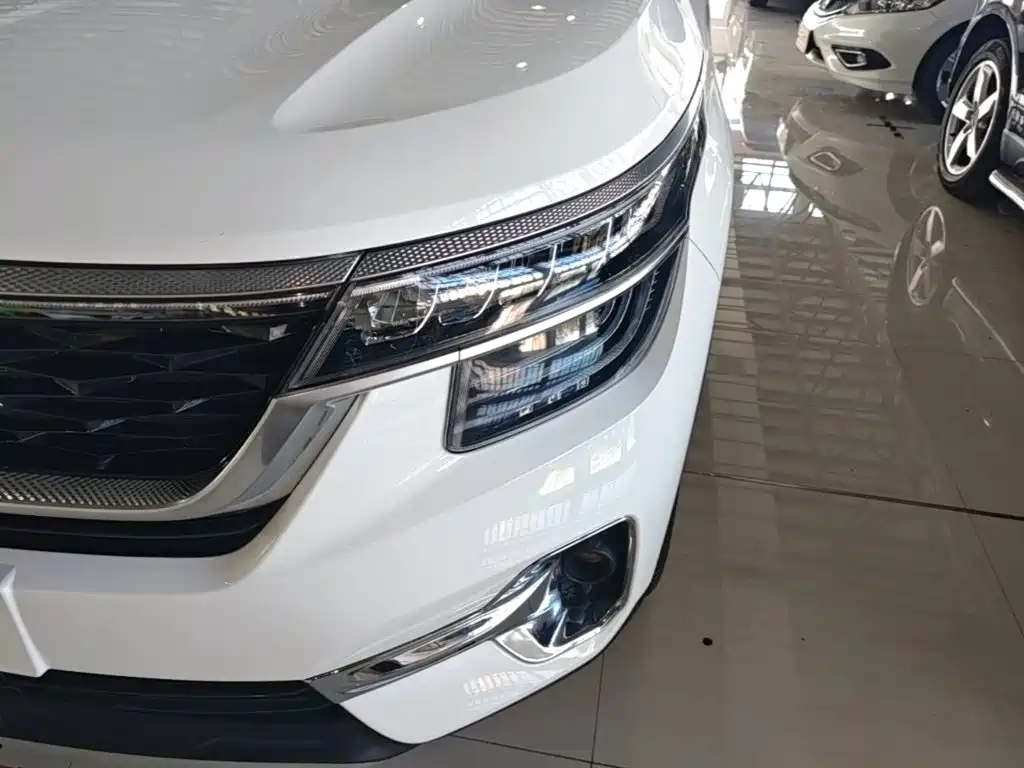 Kia KX3 — миниатюра 24