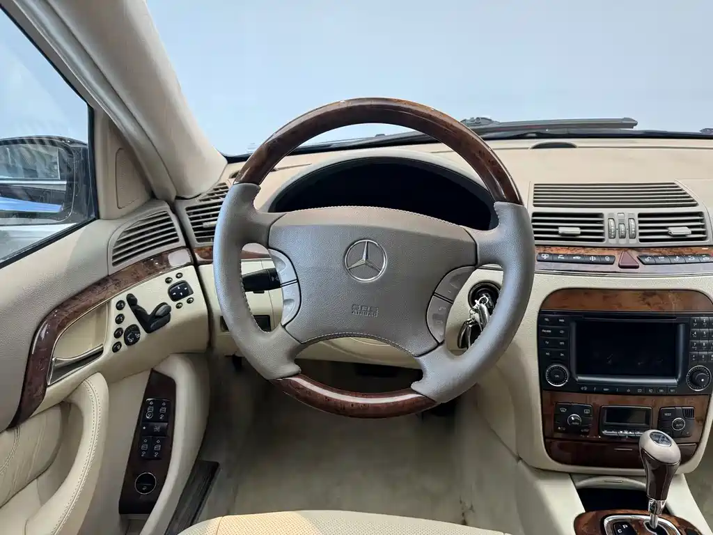 Mercedes-Benz S-Class — миниатюра 16