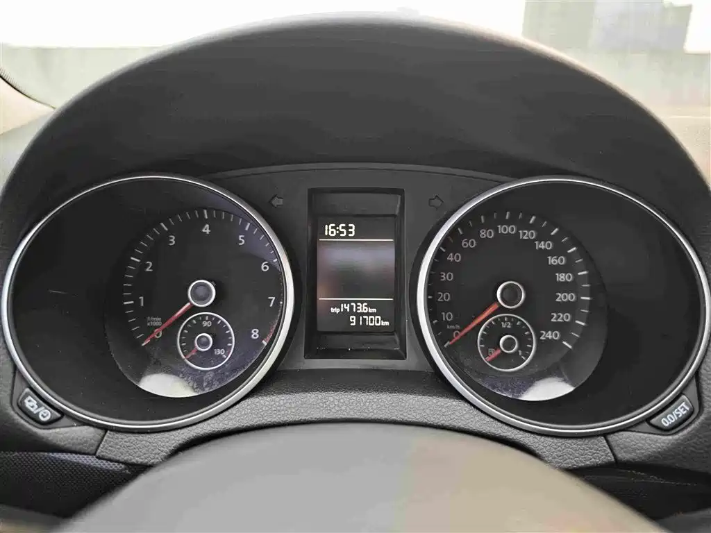 Volkswagen Golf — миниатюра 17