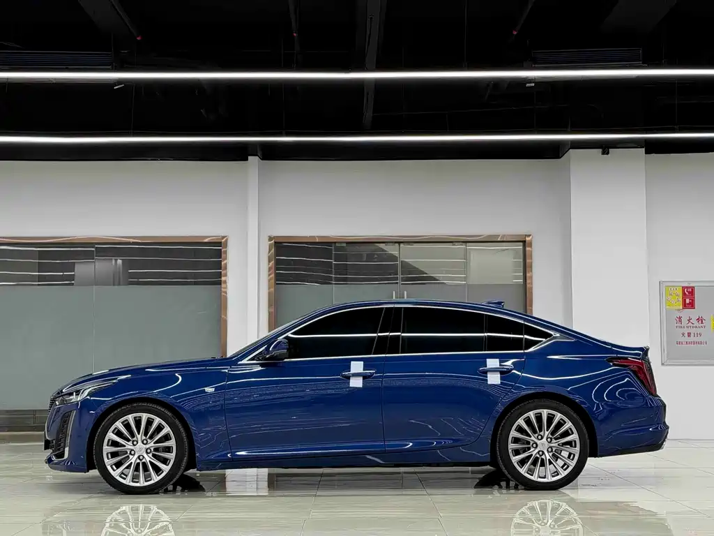 Cadillac CT5 — миниатюра 3