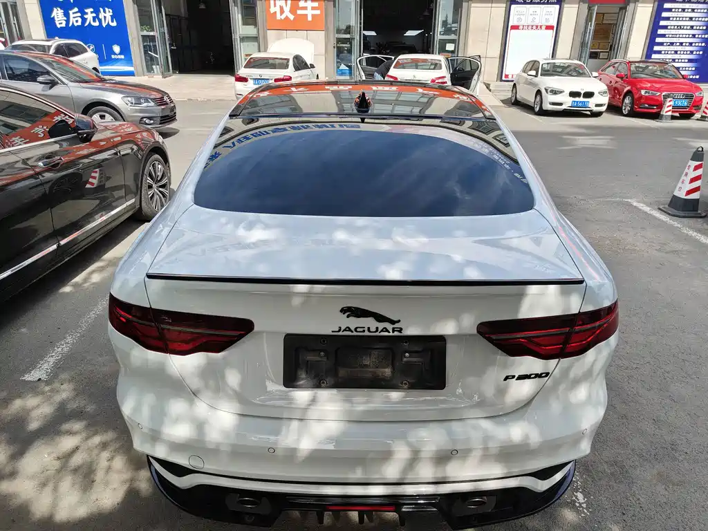 Jaguar XEL — миниатюра 7