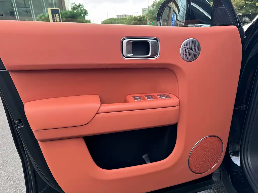 Li Auto Li L8 — миниатюра 4