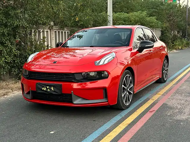 2019 Lynk & Co 03