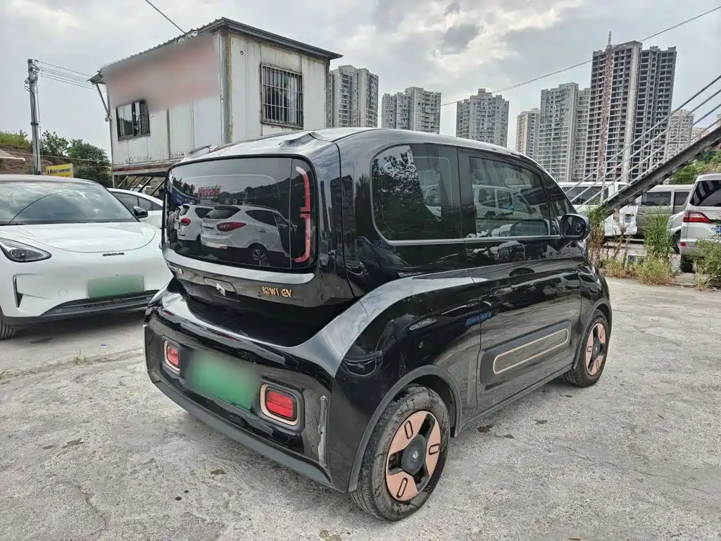 Baojun KiWi EV — миниатюра 7