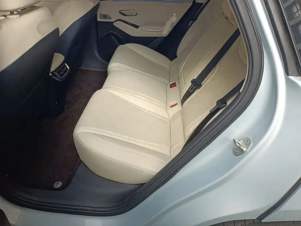 BYD Qin L — миниатюра 17