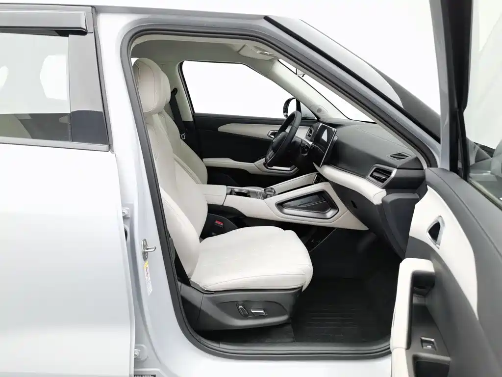 BYD Yuan UP — миниатюра 23