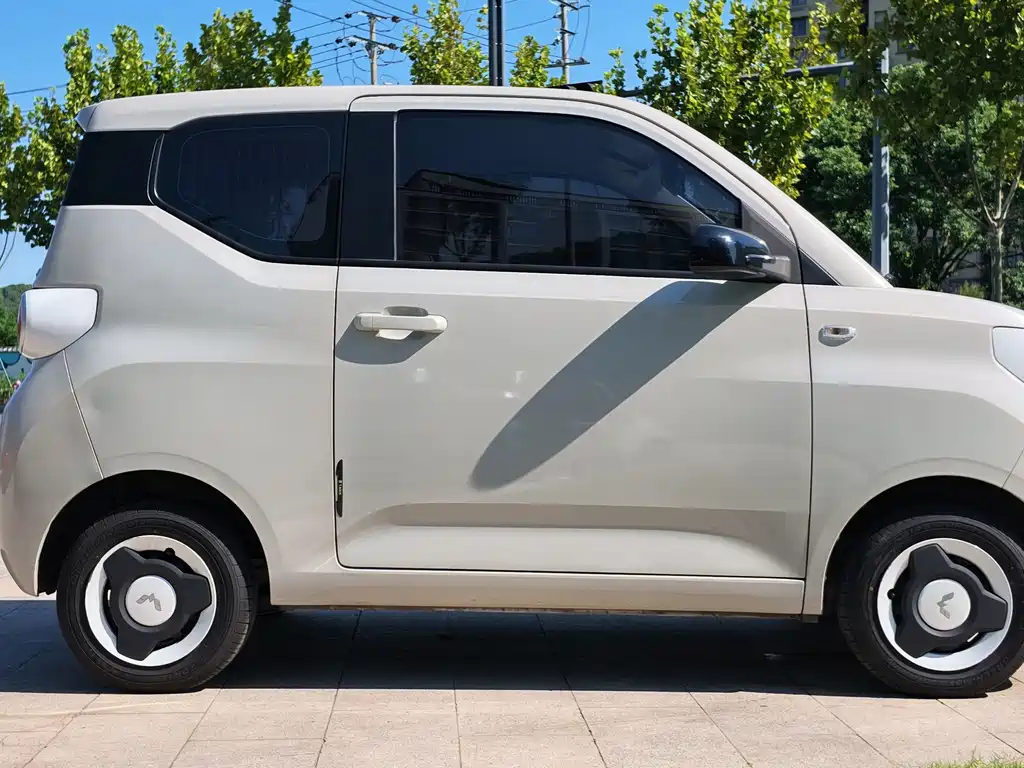 Wuling MINIEV — миниатюра 7