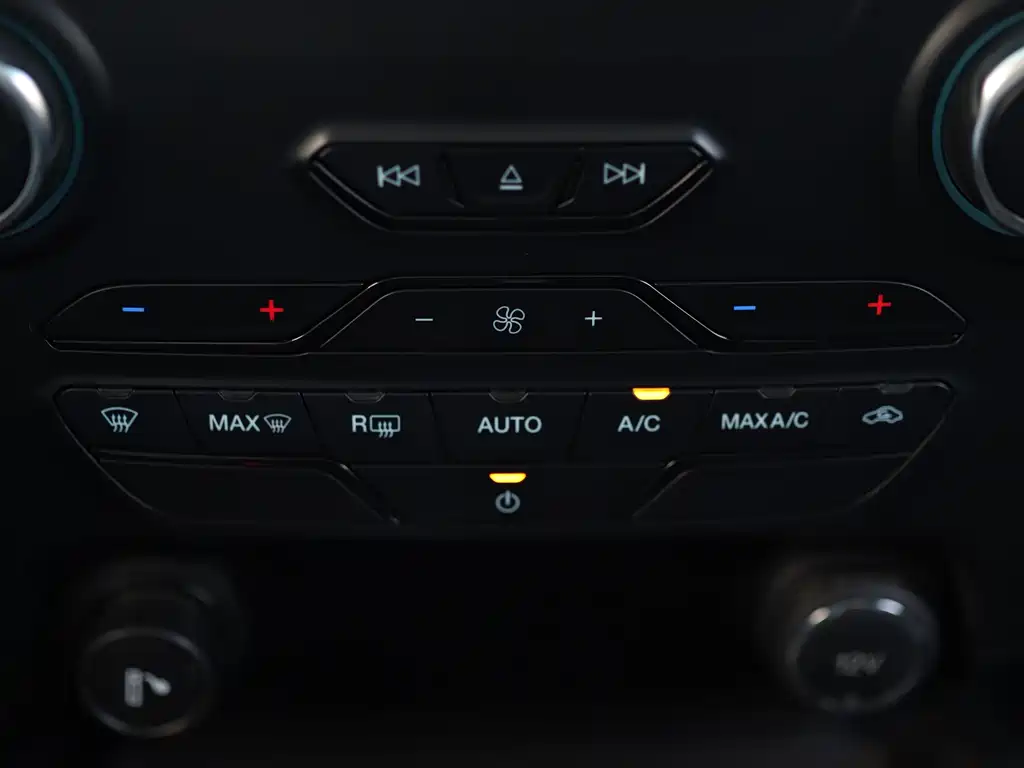 Ford Everest — миниатюра 34