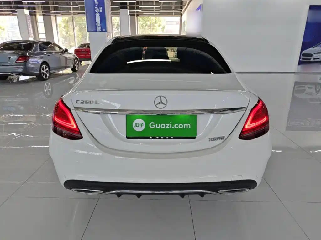 Mercedes-Benz C-Class — миниатюра 6