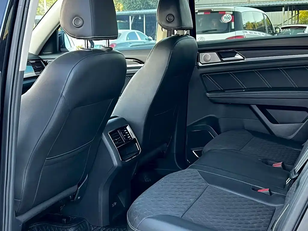 Volkswagen Teramont — миниатюра 6