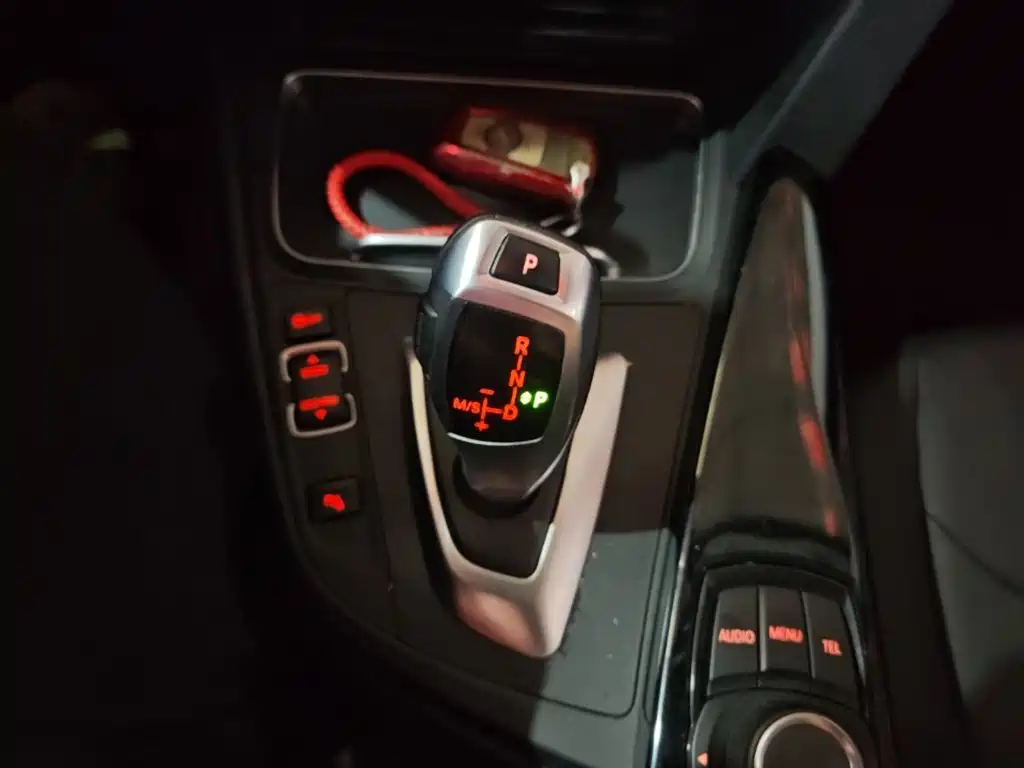 BMW 3 Series — миниатюра 14