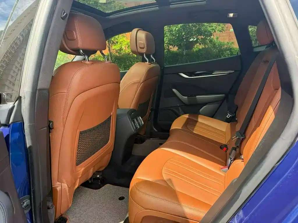 Maserati Levante — миниатюра 6