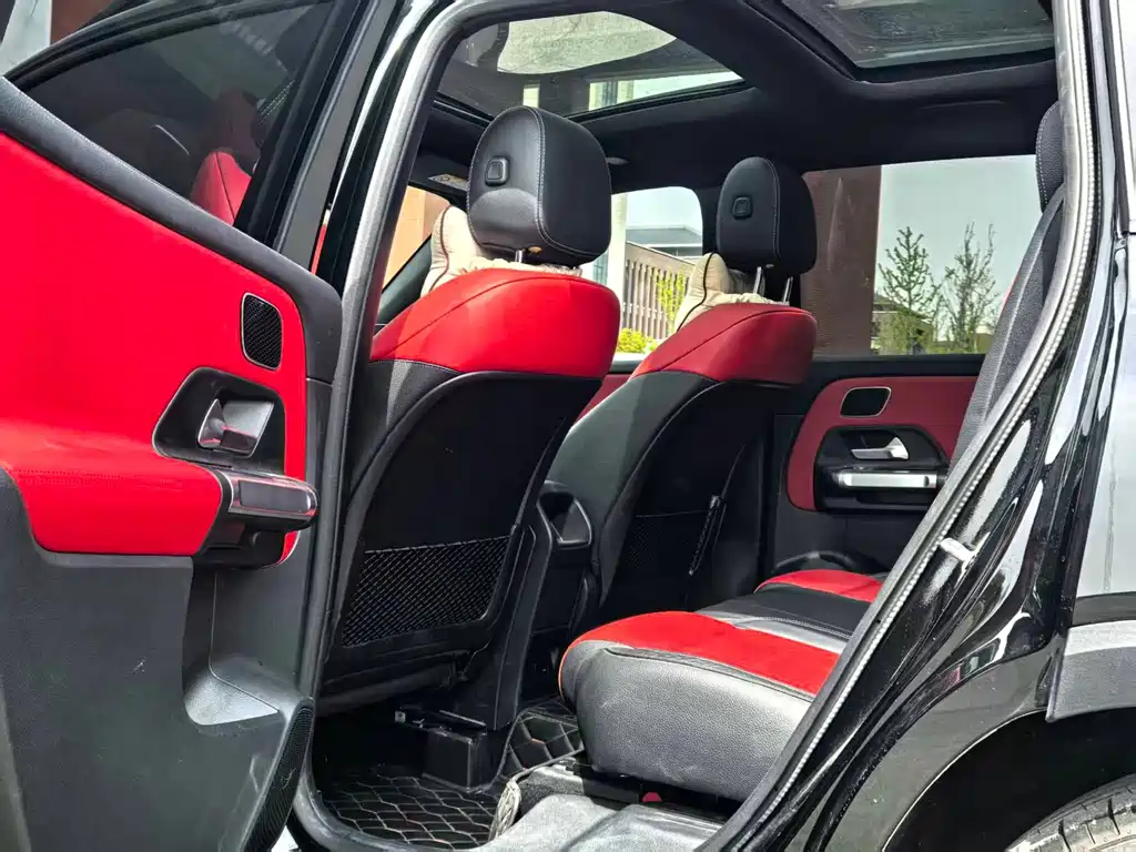 Mercedes-Benz GLB AMG — миниатюра 8