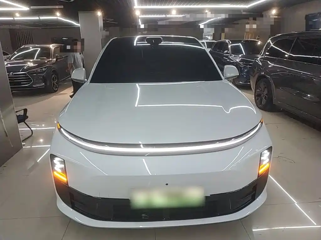 Li Auto Li L6 — миниатюра 3