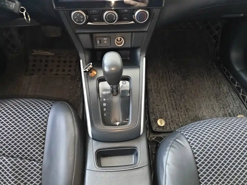 Nissan Sylphy — миниатюра 10