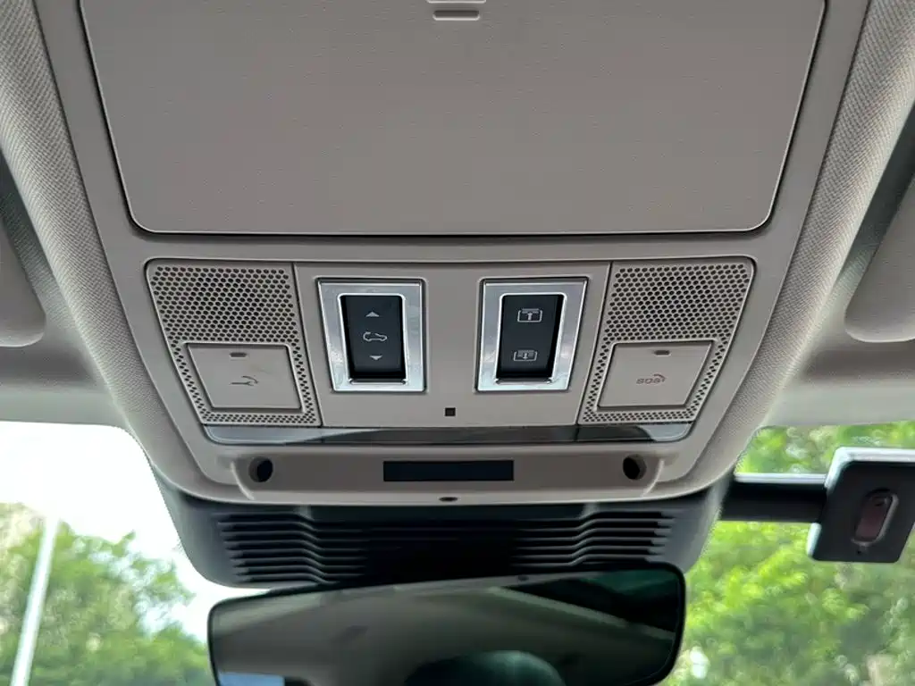 Land Rover Evoque — миниатюра 20