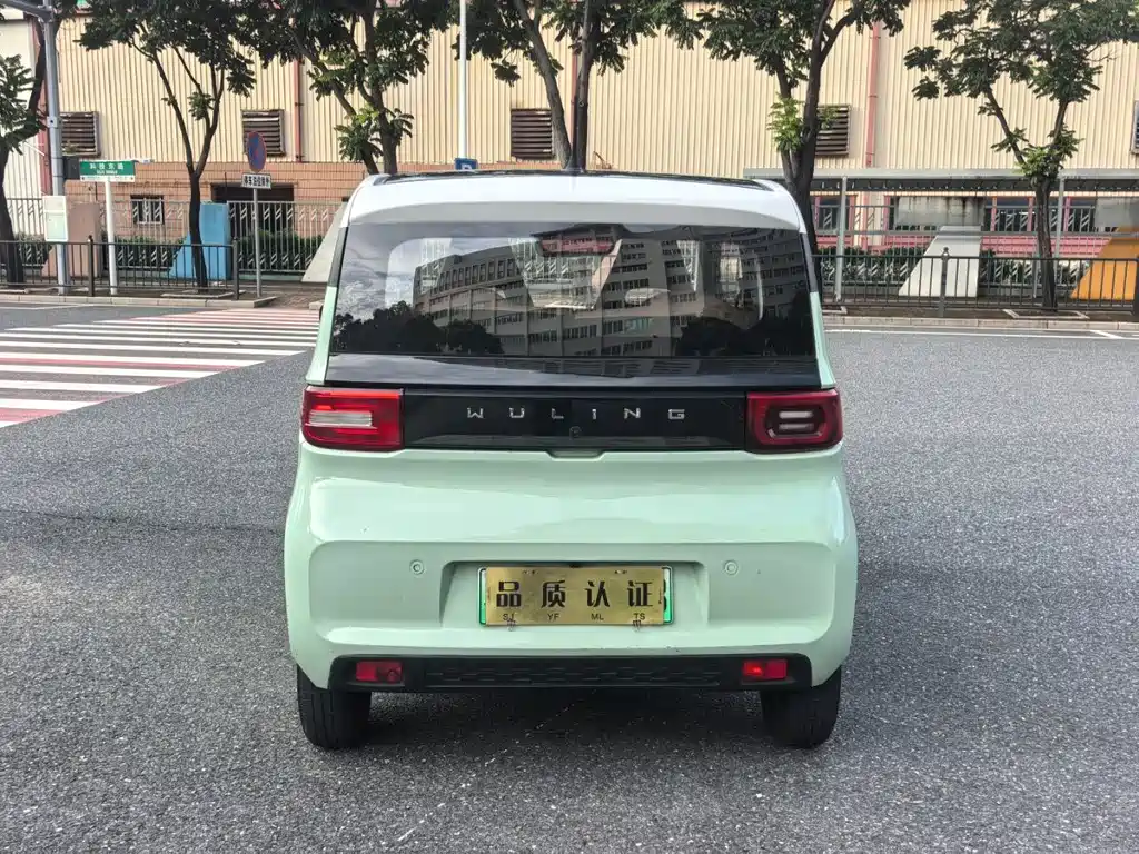 Wuling MINIEV — миниатюра 8