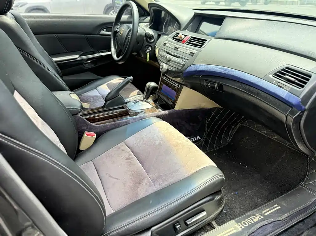 Honda Accord — миниатюра 8
